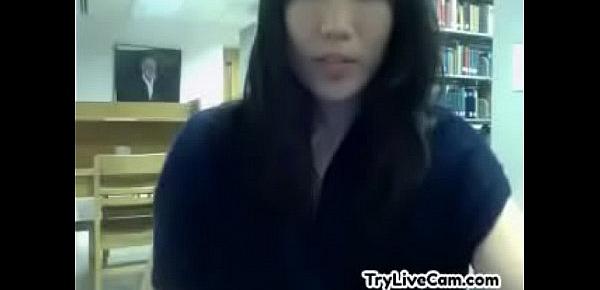  Asian babe on webcam at TryLiveCam.com